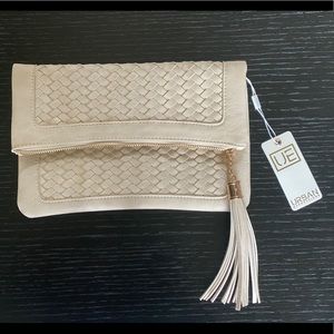 Urban Expressions Maggie Woven Clutch